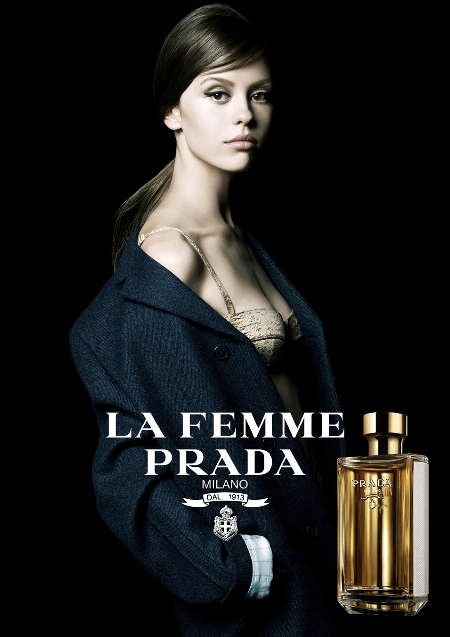 Prada, Prada La Femme, Prada La Femme review, Prada La Femme ราคา, Prada La Femme รีวิว, Prada La Femme Eau De Parfum, Prada La Femme EDP, Prada La Femme Eau De Parfum 9ml, Prada La Femme ทดลอง, น้ำหอม Prada ของแท้